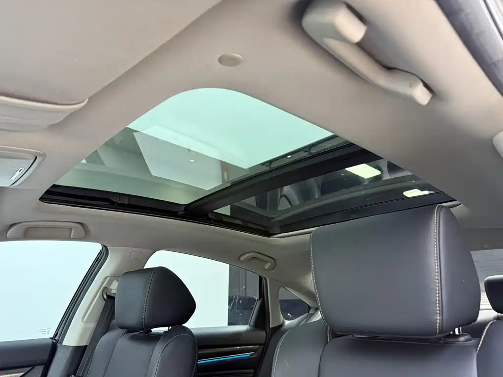 Honda Accord 2022 — фото 12