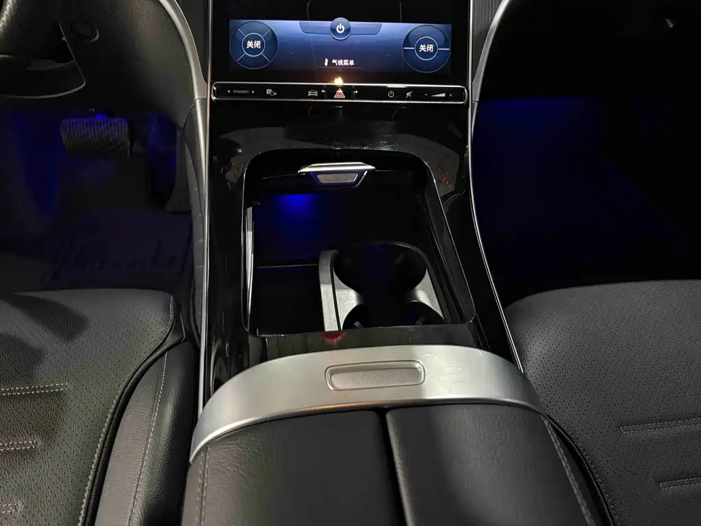 Mercedes-Benz C-Class 2022 — фото 11