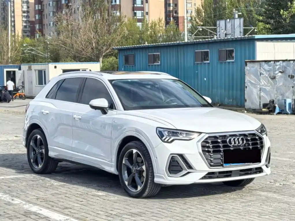 Audi Q3 2022 — фото 3