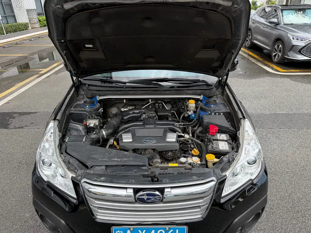 Subaru Outback 2013 — фото 8