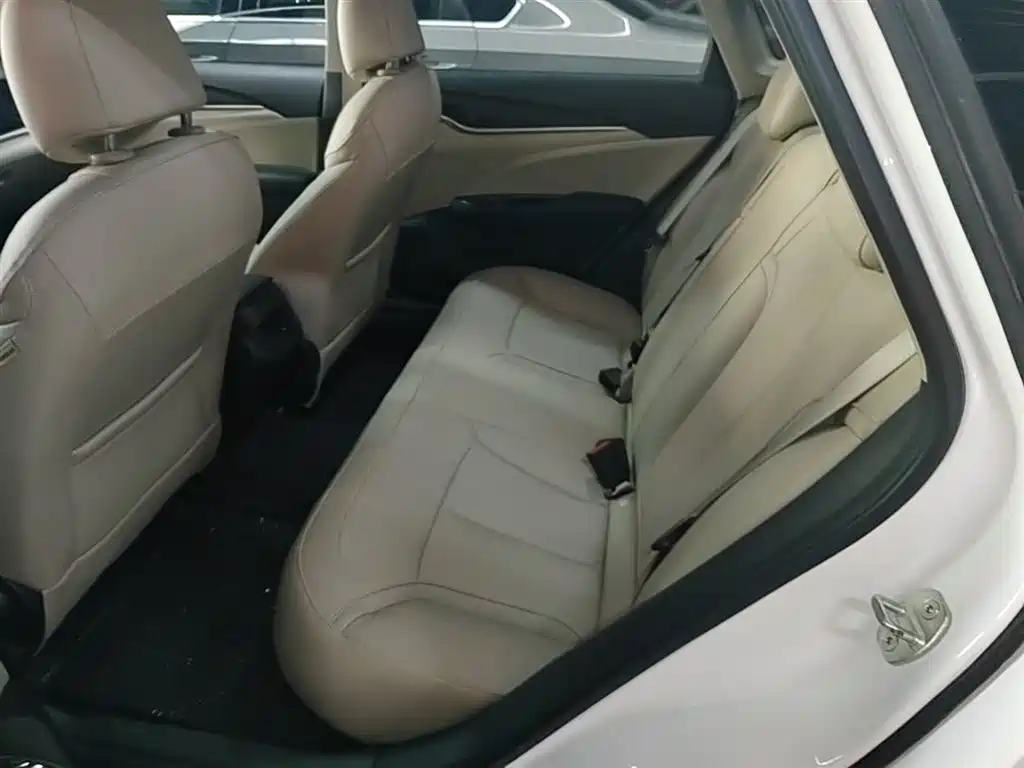 Buick Excelle 2019 — фото 17