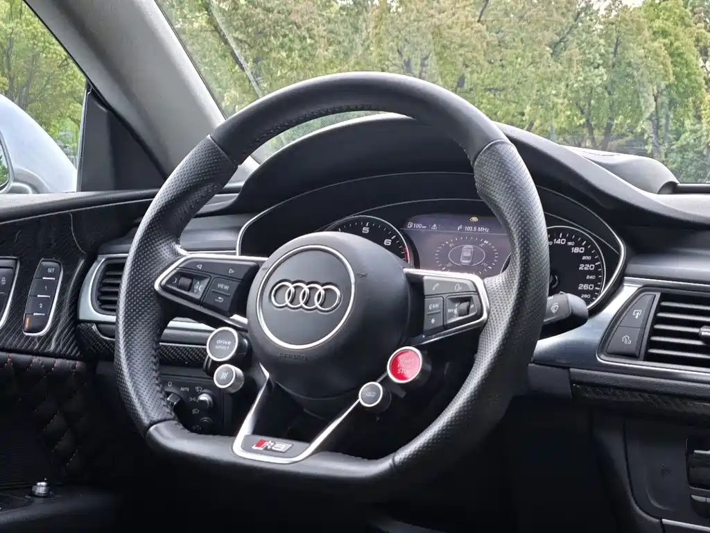 Audi A7 2012 — фото 11