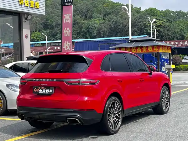 Porsche Cayenne 2022