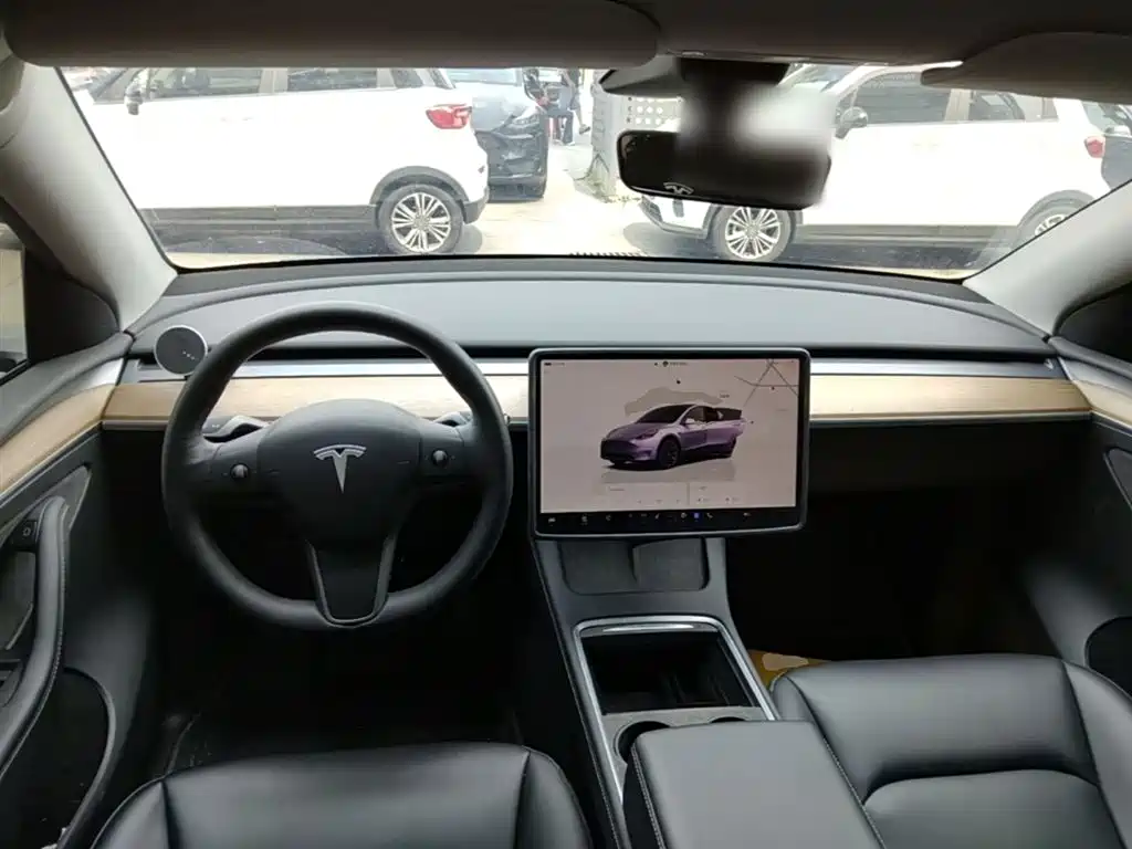 Tesla Model Y 2022 — фото 10