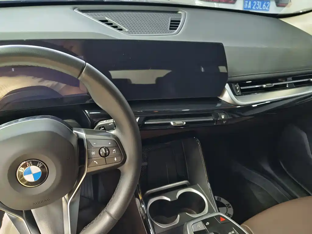 BMW X1 2025 — фото 11