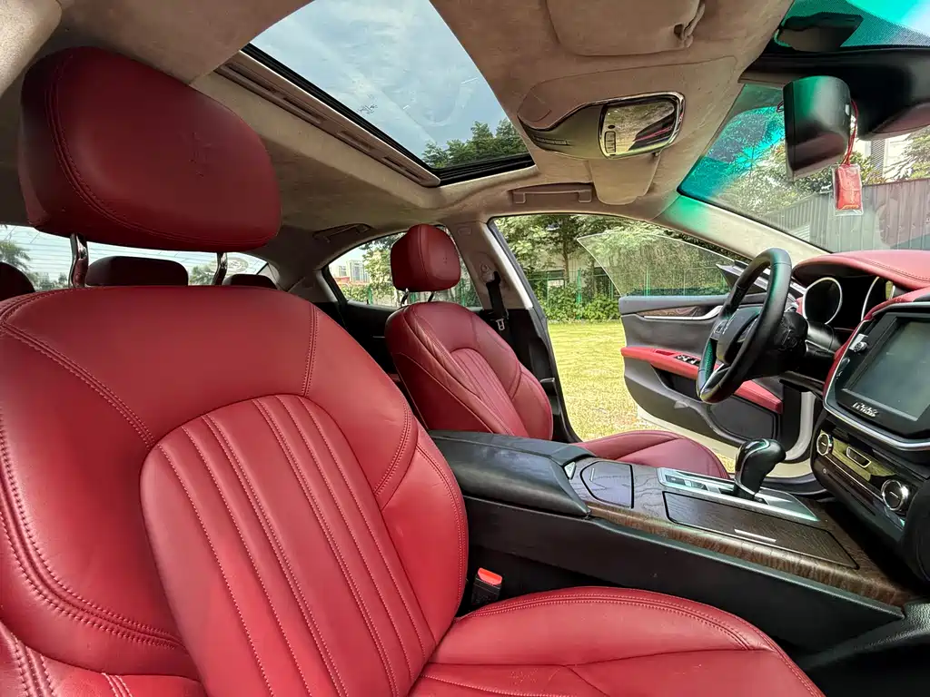 Maserati Ghibli 2016 — фото 14
