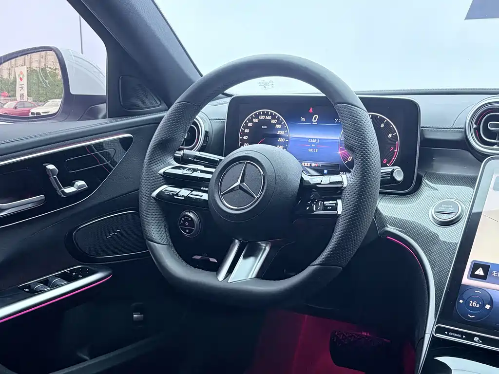 Mercedes-Benz C-Class 2023