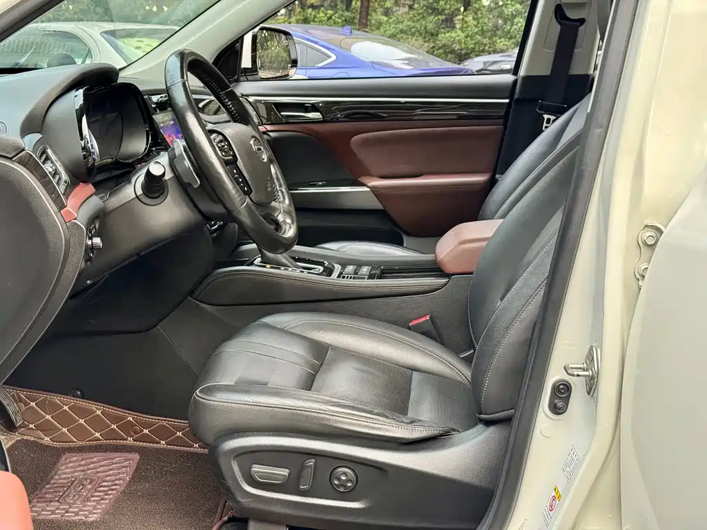 GAC Motor Trumpchi GS8 2019 — фото 4