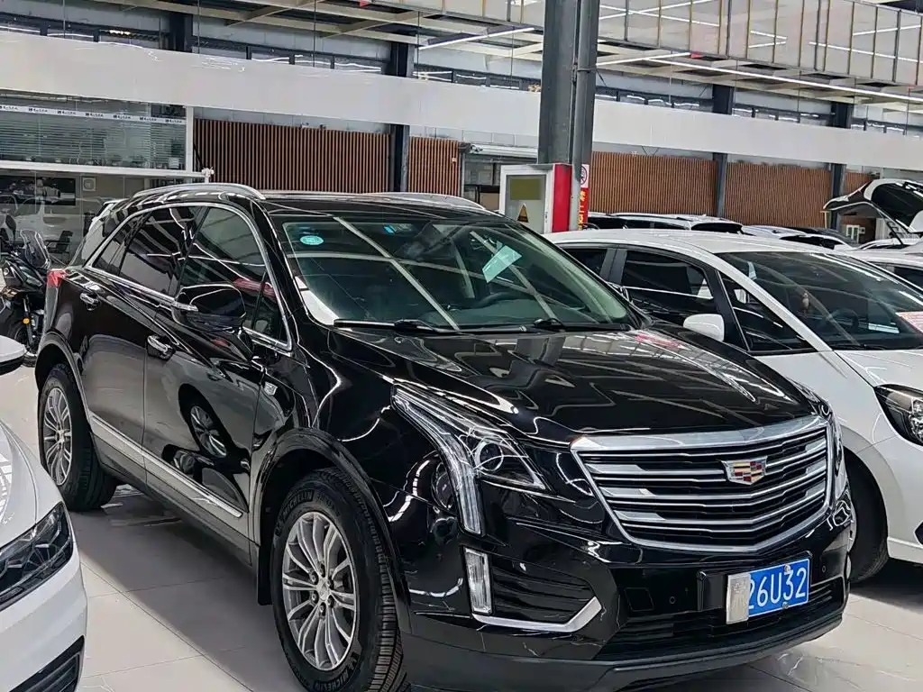 Cadillac XT5 2018 — фото 2