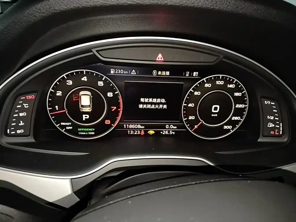 Audi Q7 2018 — фото 12