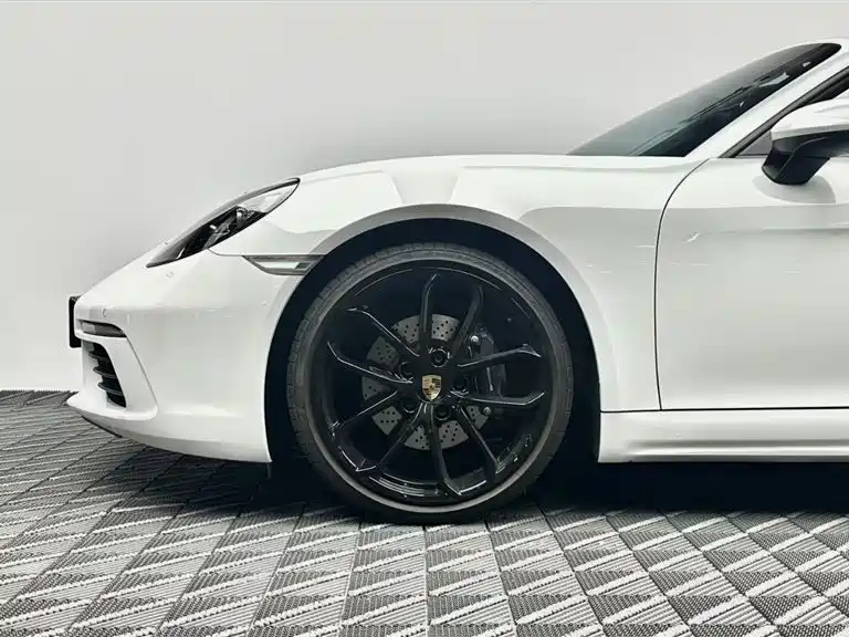 Porsche 718 2024 — фото 8