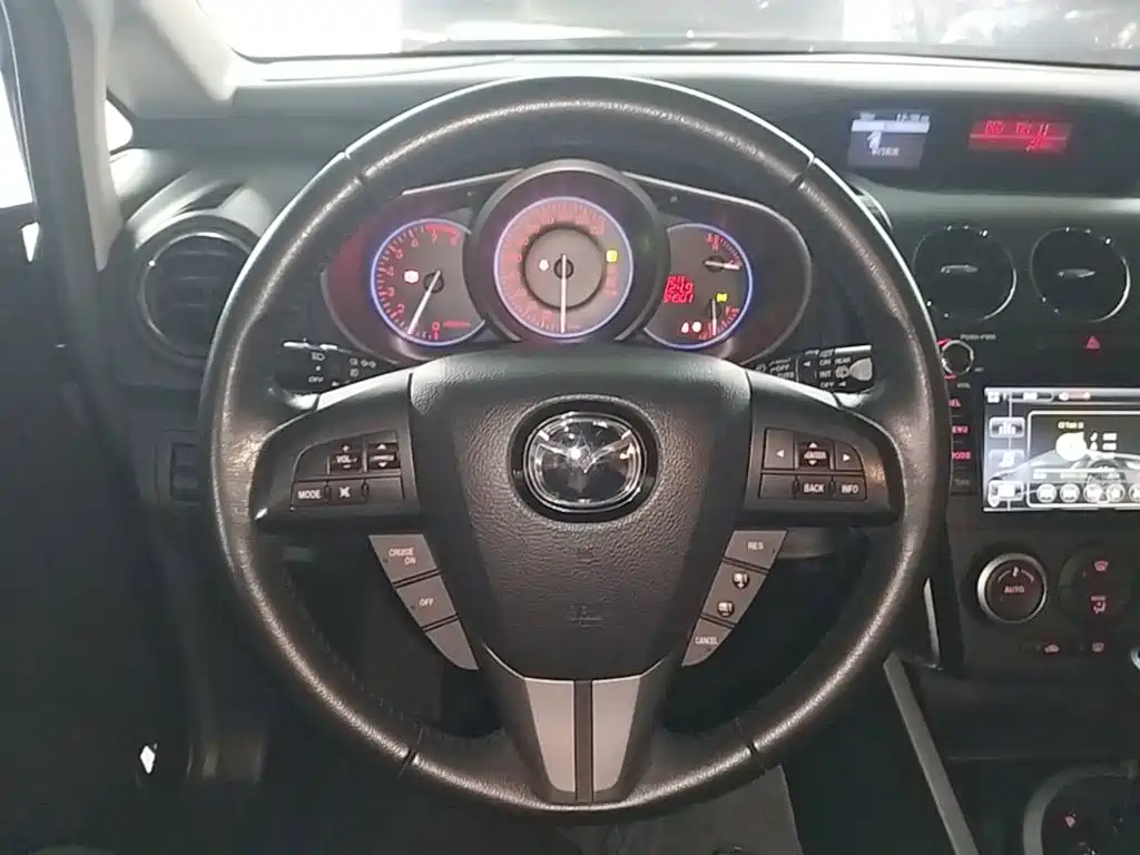 Mazda CX-7 2014 — фото 11