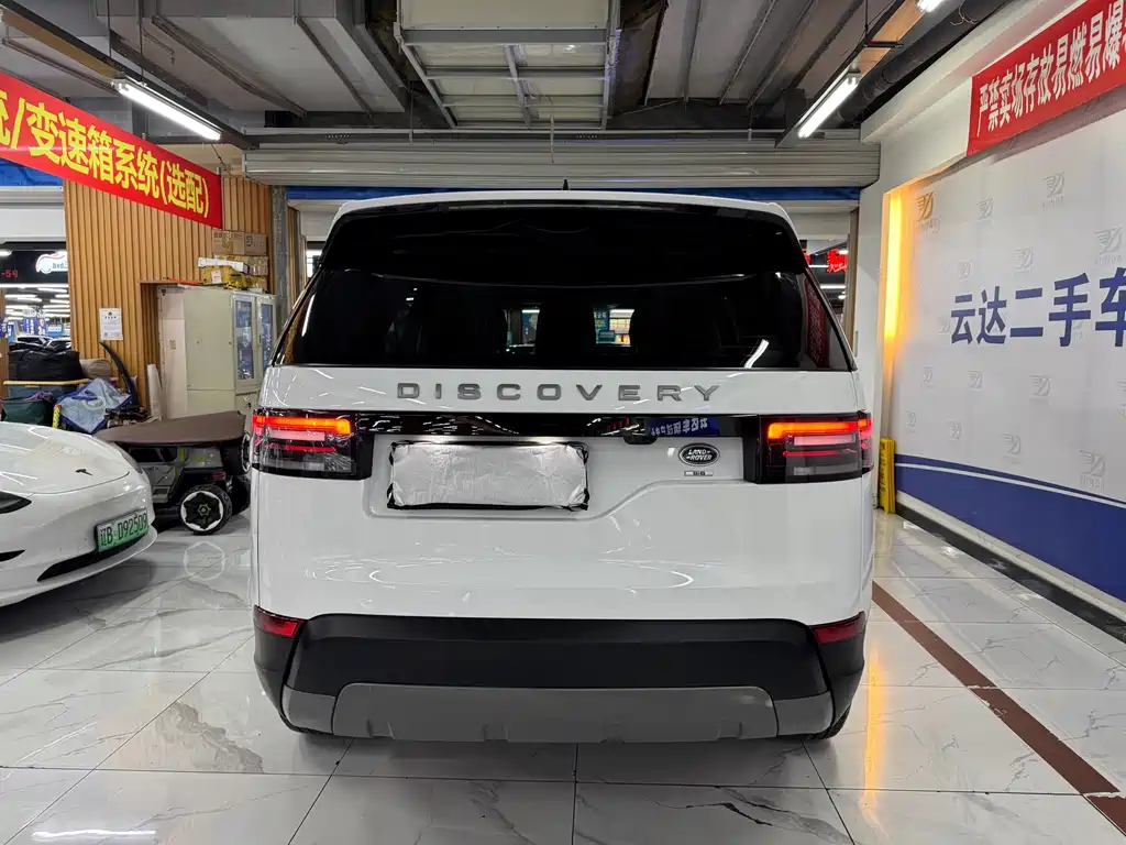 Land Rover Discovery 2019 — фото 9