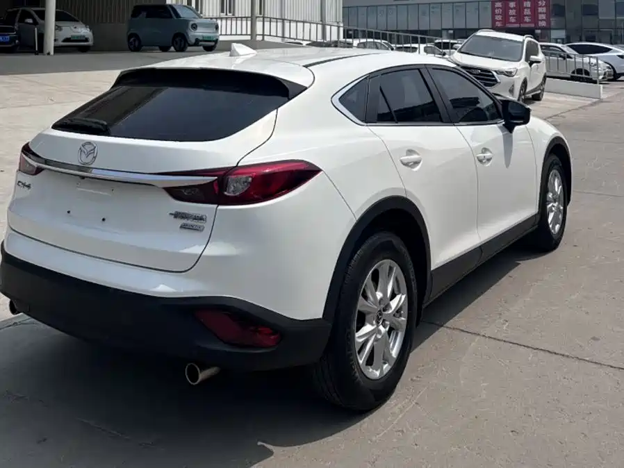 Mazda CX-4 2016 — фото 15