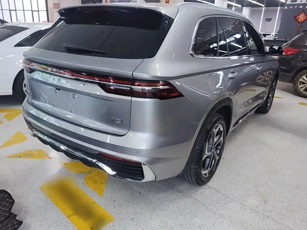 Geely Xingyue L 2023