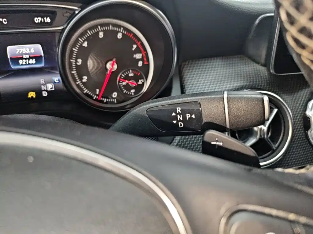 Mercedes-Benz GLA 2018 — фото 14