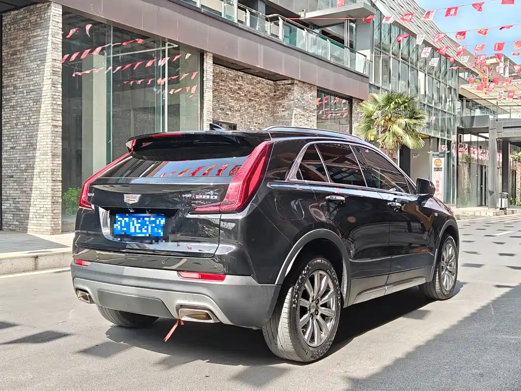 Cadillac XT4 2020 — фото 14