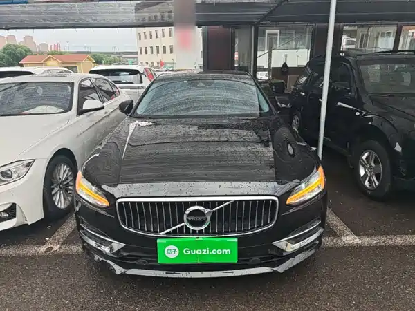 Volvo S90 2019