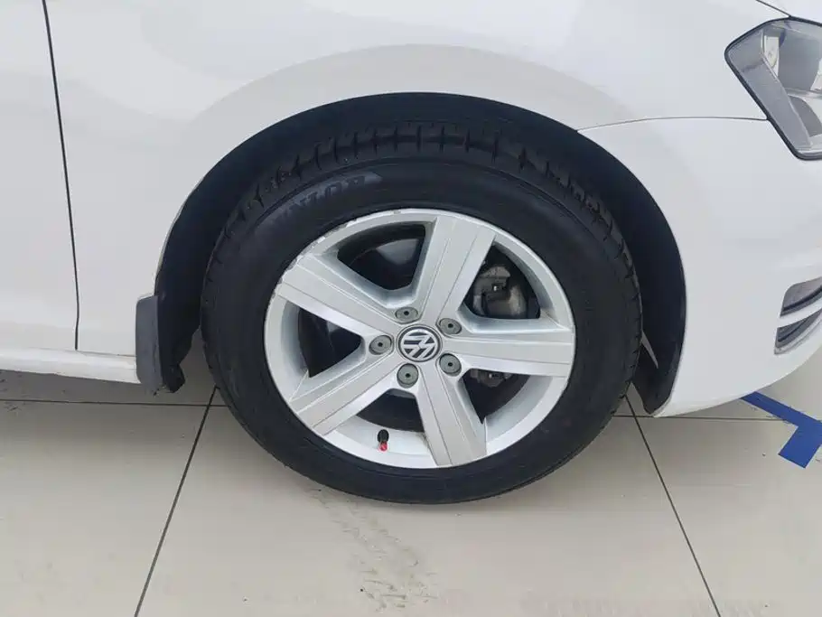 Volkswagen Golf 2014