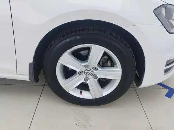 Volkswagen Golf 2014