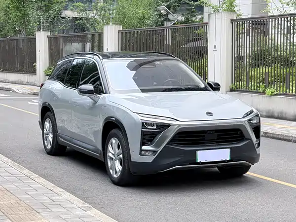 NIO ES8 2019