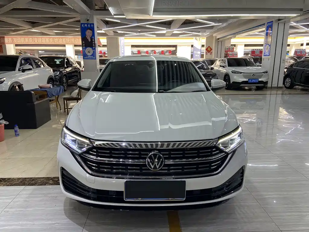 Volkswagen Sagitar 2022