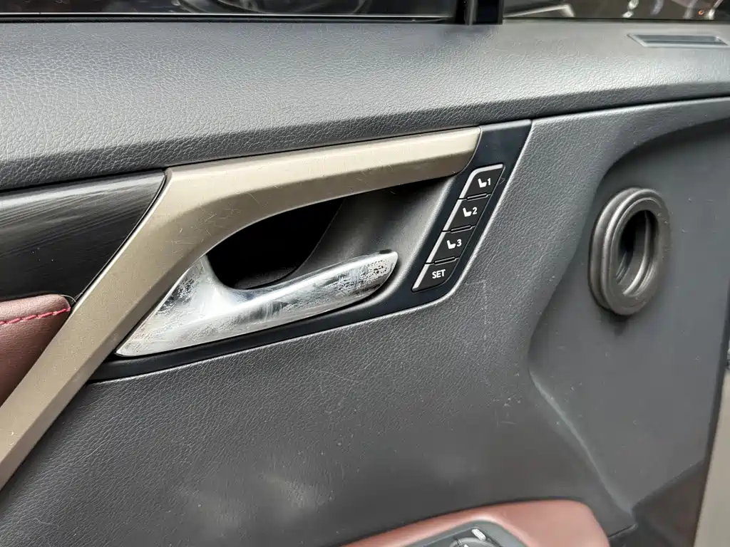 Lexus RX 2020 — фото 13