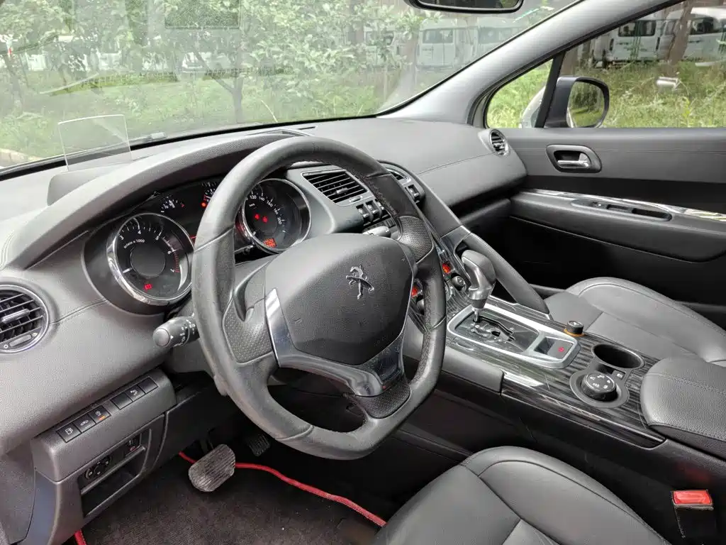 Peugeot 3008 2015 — фото 14