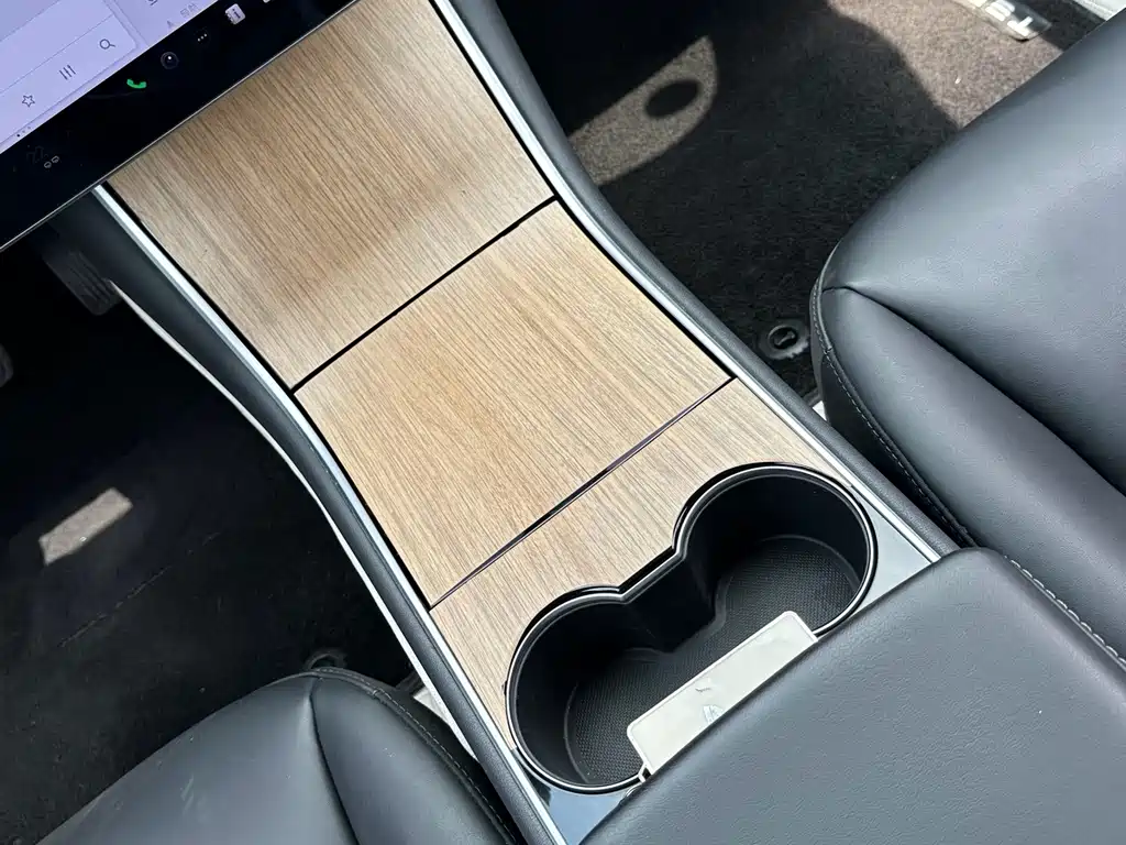 Tesla Model 3 2020 — фото 18