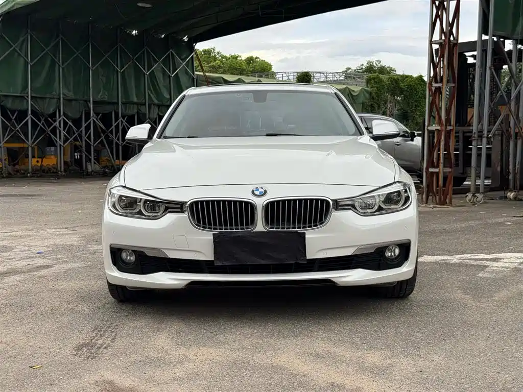 BMW 3 Series 2018 — фото 2