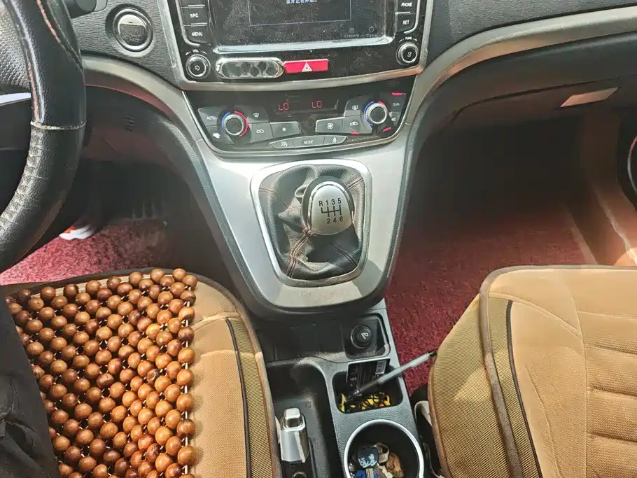 Haval M6 2018 — фото 16
