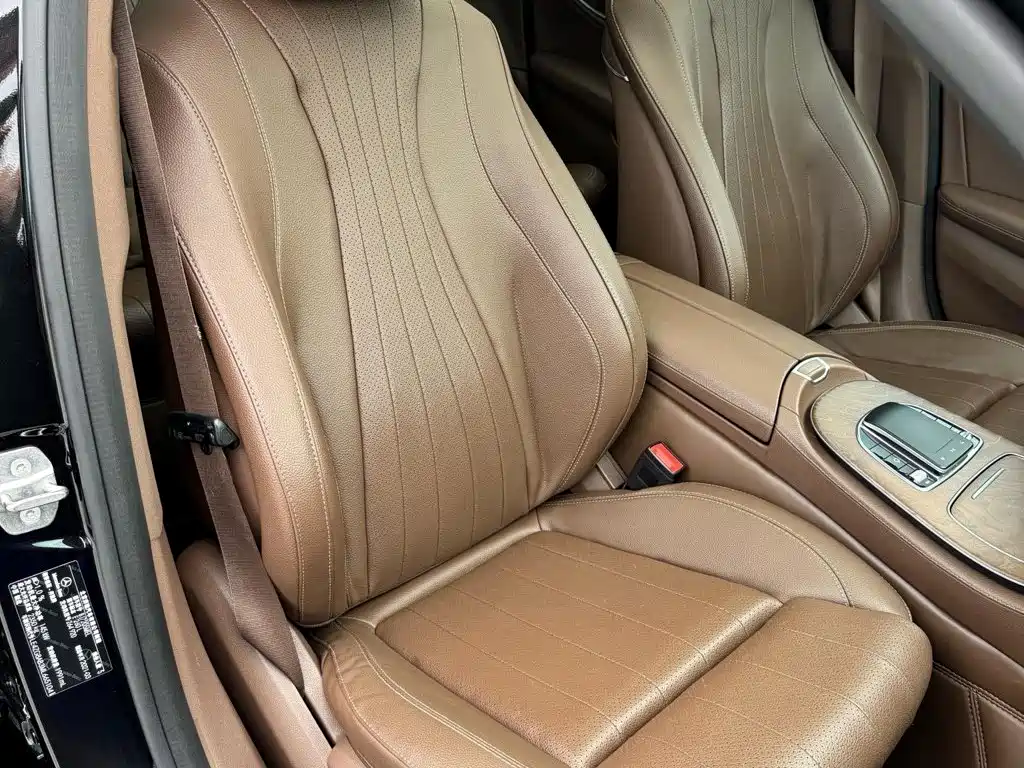 Mercedes-Benz E-Class 2021
