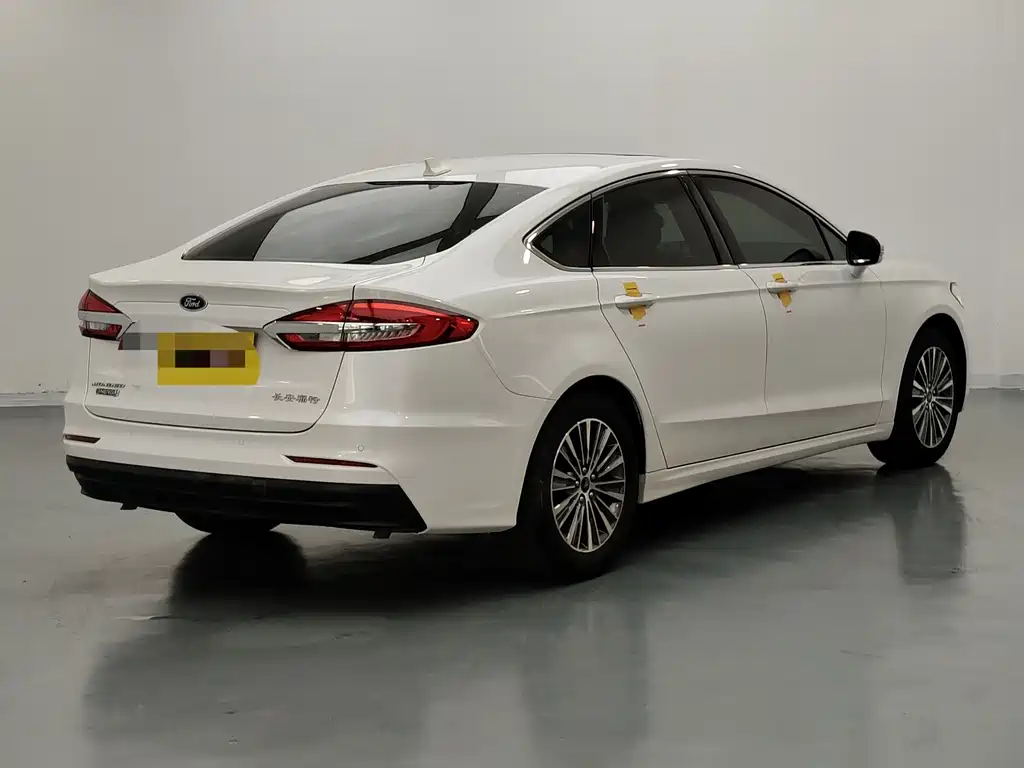 Ford Mondeo New Energy 2020 — фото 4
