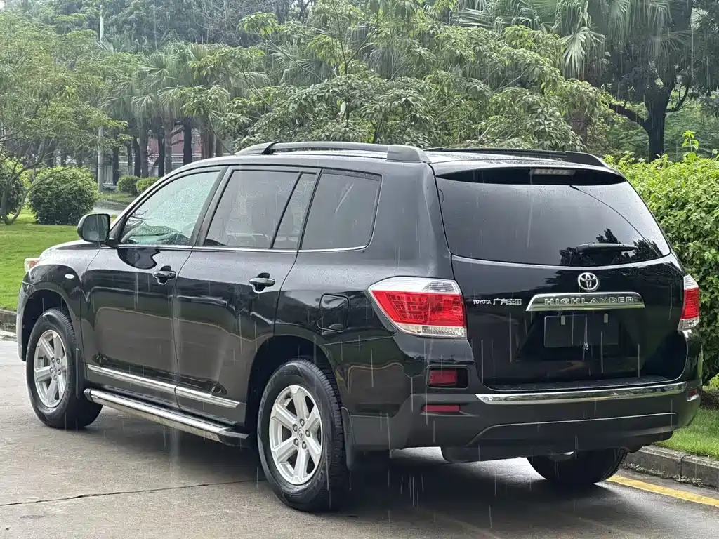 Toyota Highlander 2012 — фото 8