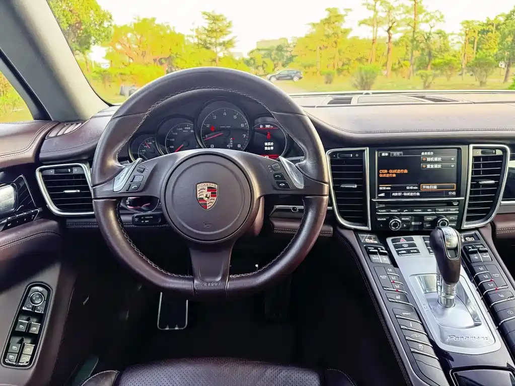 Porsche Panamera 2014 — фото 15
