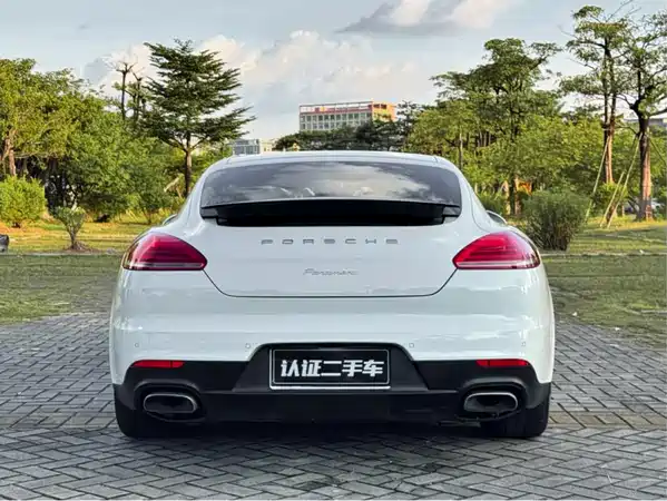 Porsche Panamera 2014
