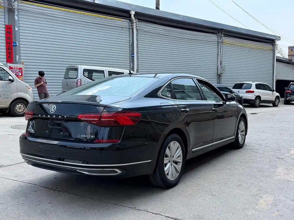 Volkswagen Passat 2019 — фото 14