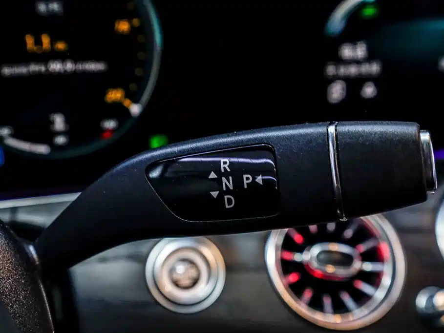 Mercedes-Benz E-Class 2023 — фото 24