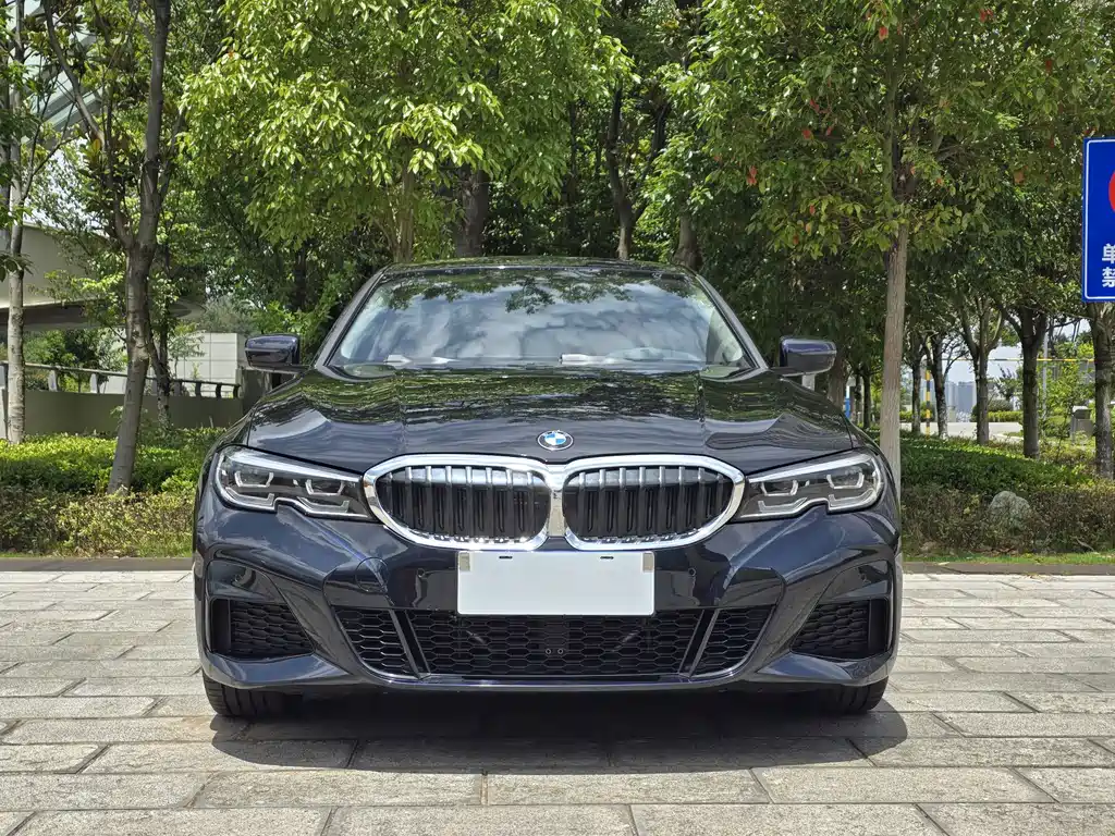 BMW 3 Series 2022