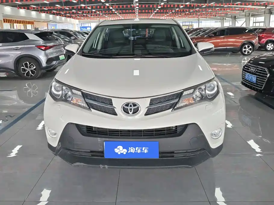 Toyota RAV4 2015