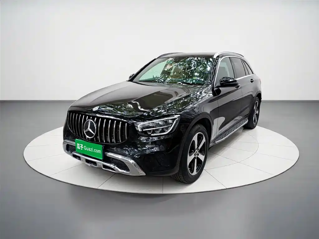 Mercedes-Benz GLC 2022 — фото 1