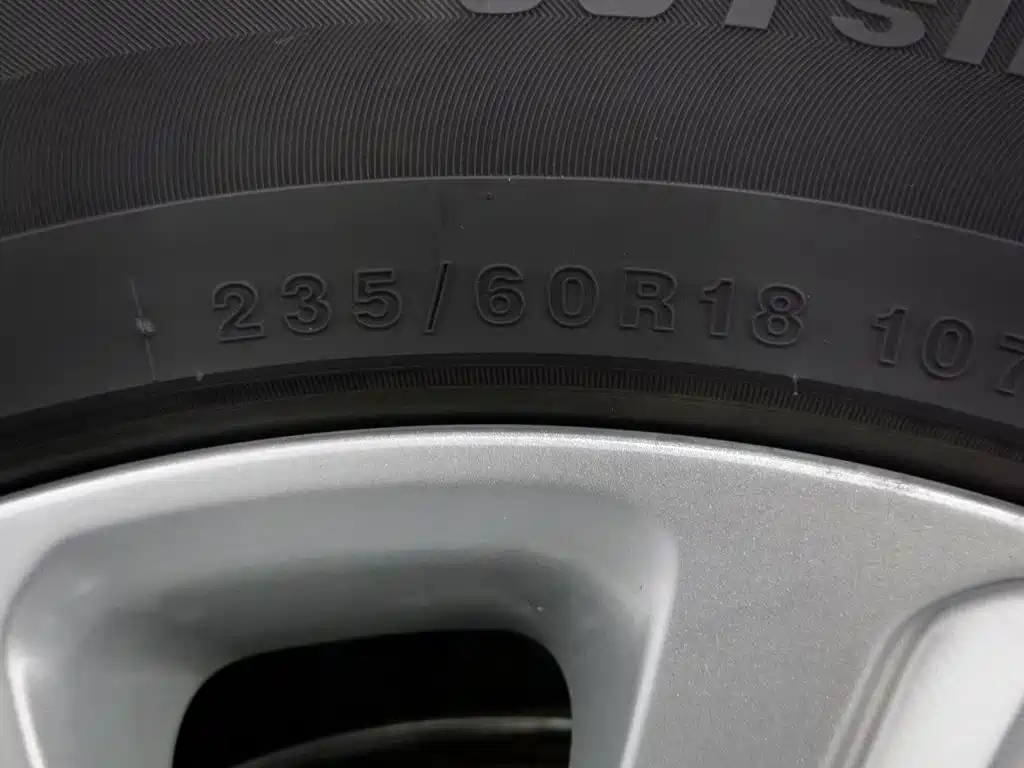 Land Rover Discovery Sport 2019 — фото 24