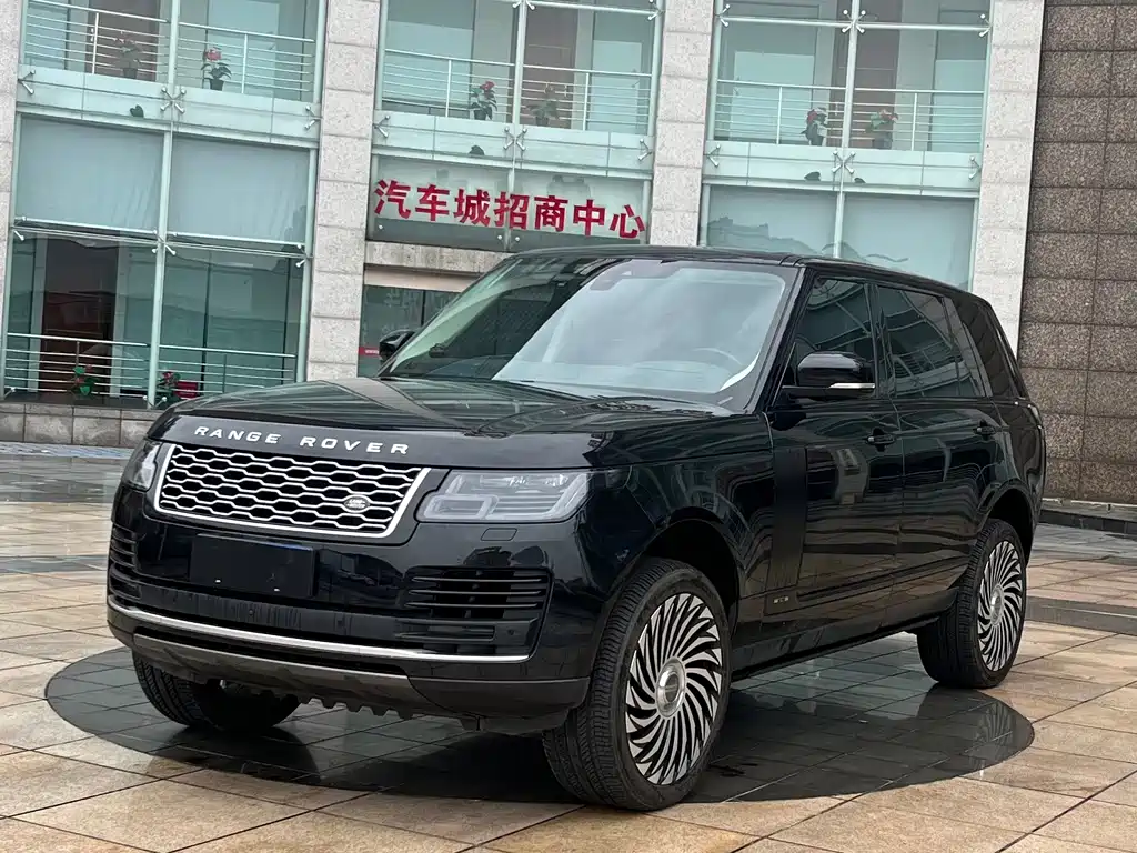 Land Rover Range Rover 2019 — фото 1