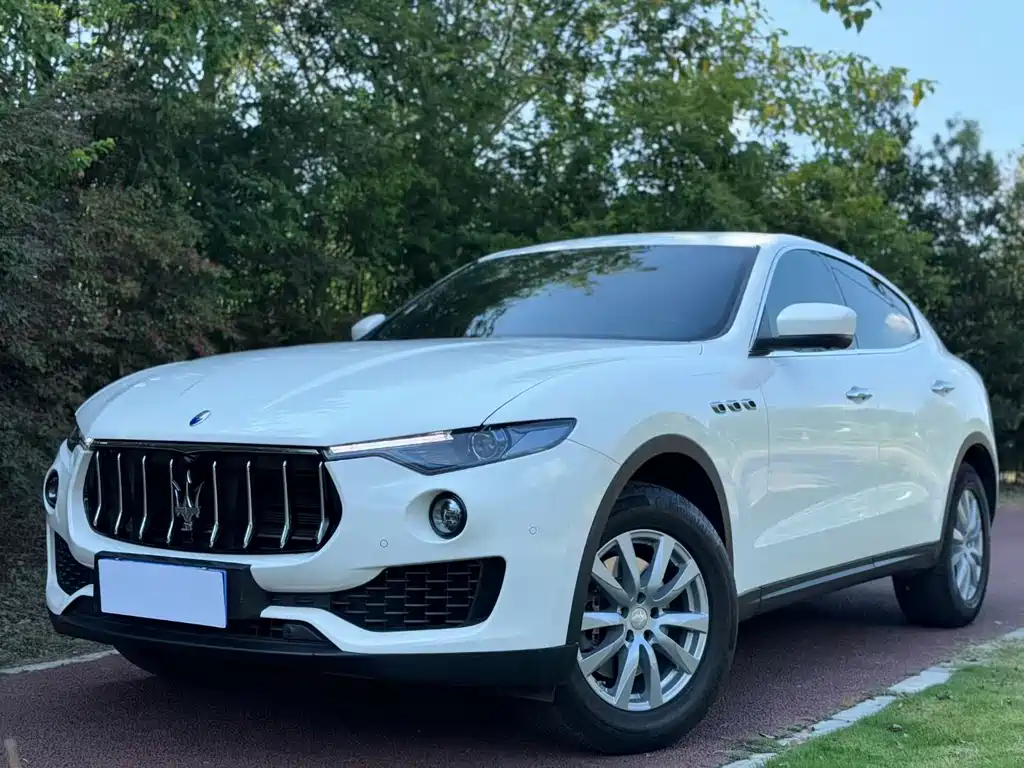 Maserati Levante 2018 — фото 1