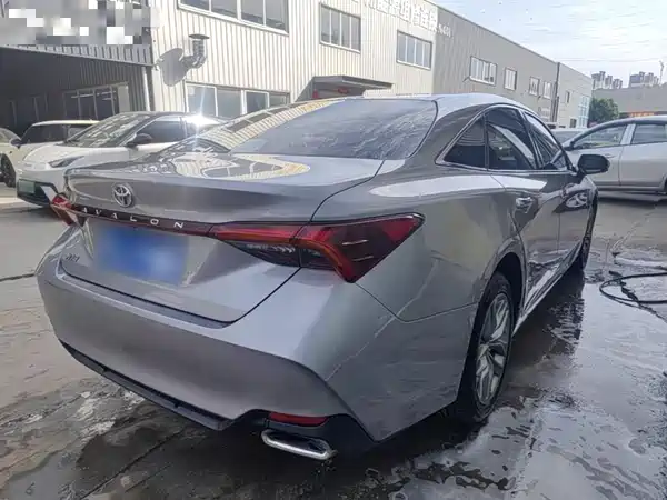 Toyota Avalon 2019