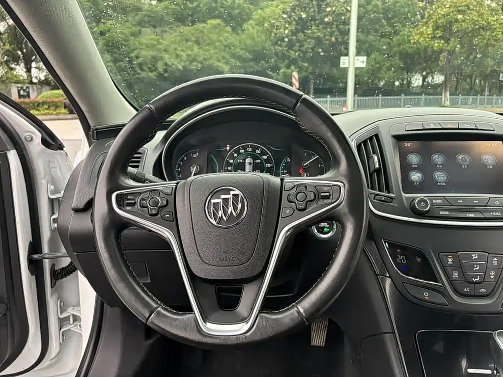 Buick Regal 2014 — фото 15
