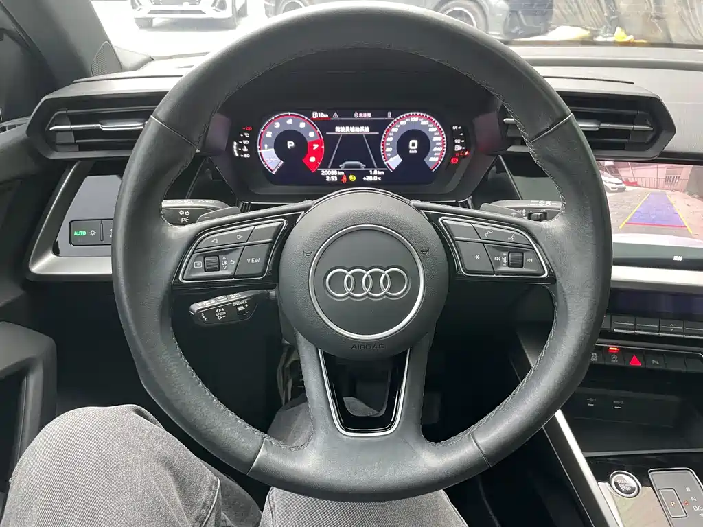 Audi A3 2023 — фото 10