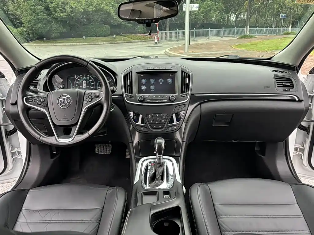 Buick Regal 2014 — фото 13