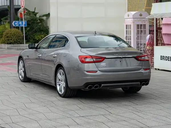 Maserati Quattroporte 2015
