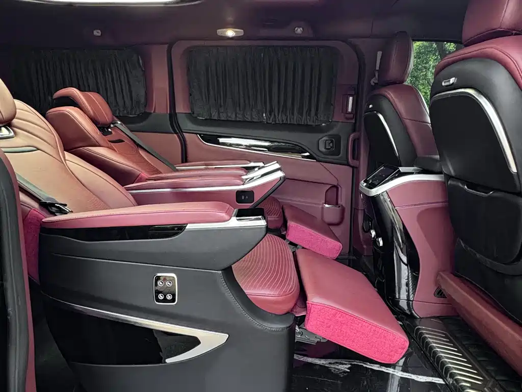 Ford Tourneo 2025 — фото 22